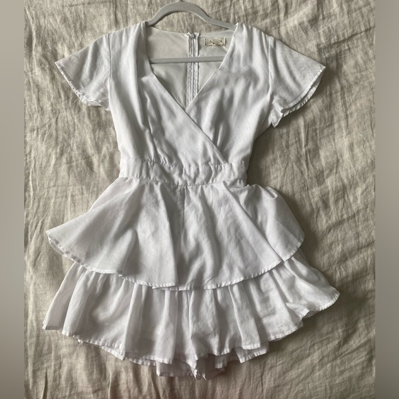 Altar’d State White Romper Size S - Picture 1 of 3